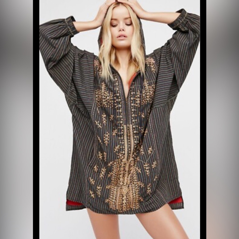 NWT: Free People Embroidered Long sleeve pullover